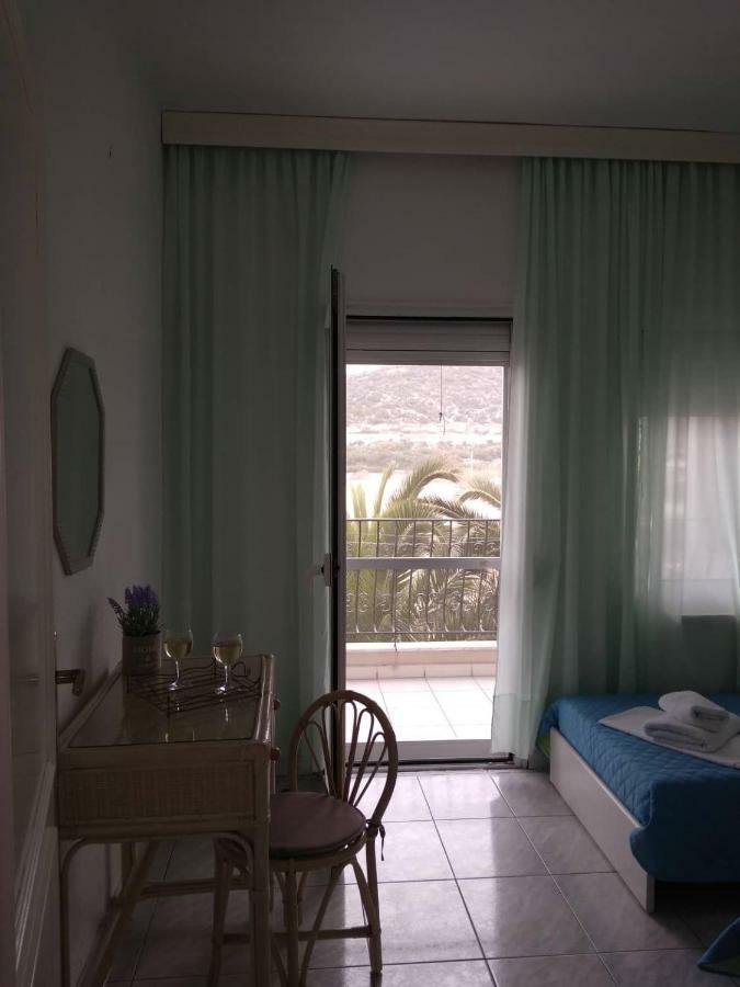 Maries Seaside * Skala Marion